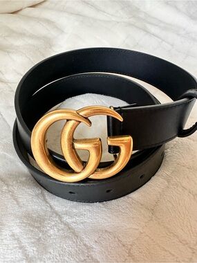Gucci Black Leather Belt with Gold Double-G Buckle